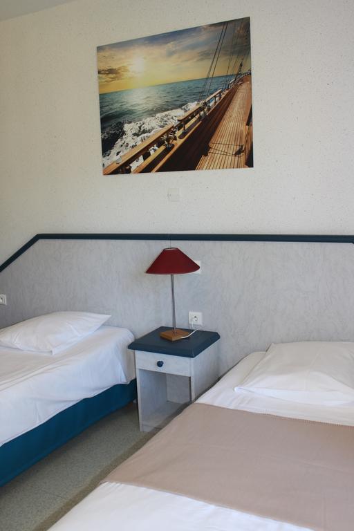 Hotel Les Voiles D'Azur La Londe-les-Maures Zewnętrze zdjęcie